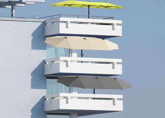 Manuali principali accendono il parasole all'aperto di Sun di 4.5x2.7m con la manovella